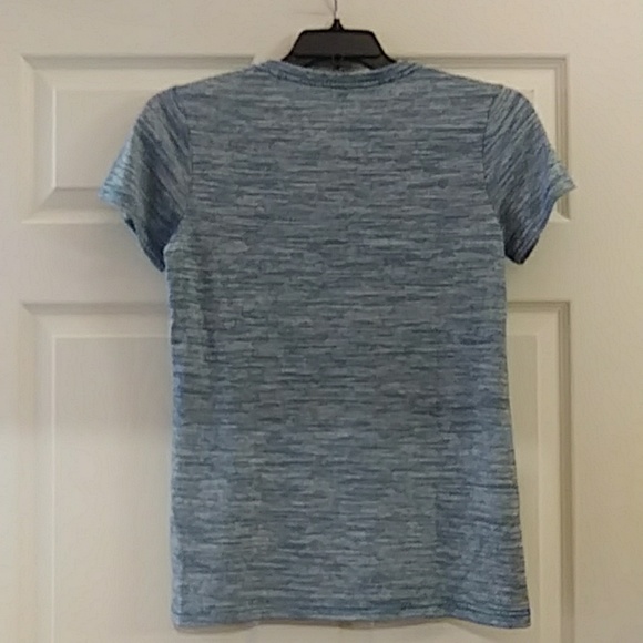 Women's Reebok Shirt - Picture 3 of 4